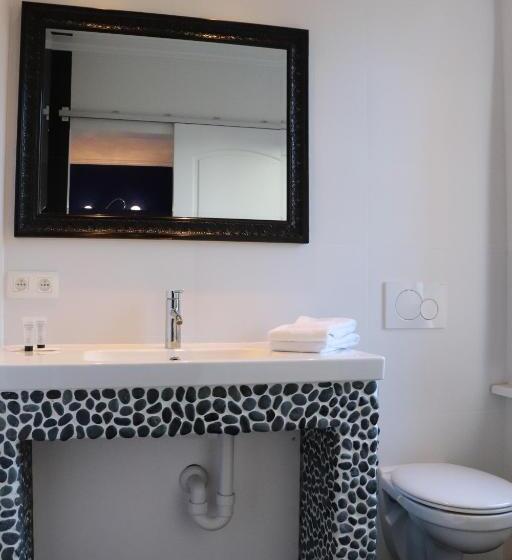 スタンダードルーム, Hostel Lybeer