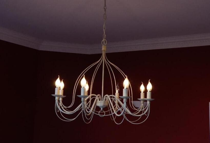 バス共有のスタンダードルーム, Hostel Lybeer