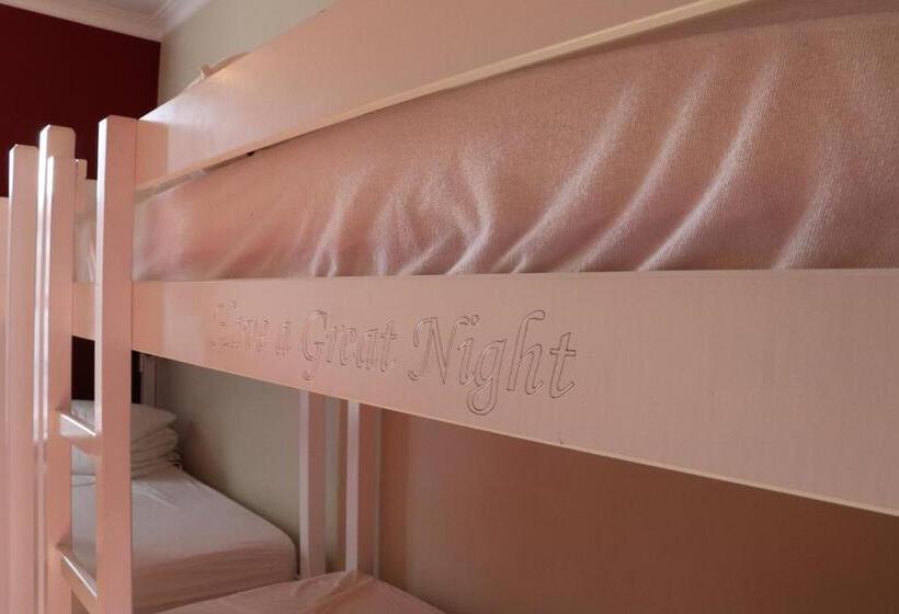 スタンダード４人部屋, Hostel Lybeer