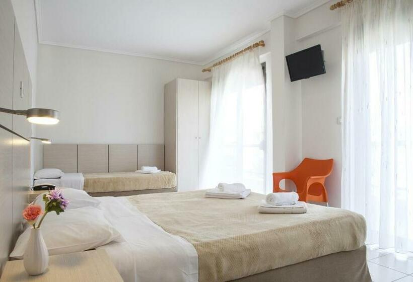 스탠다드 트리플 룸, Mavridis