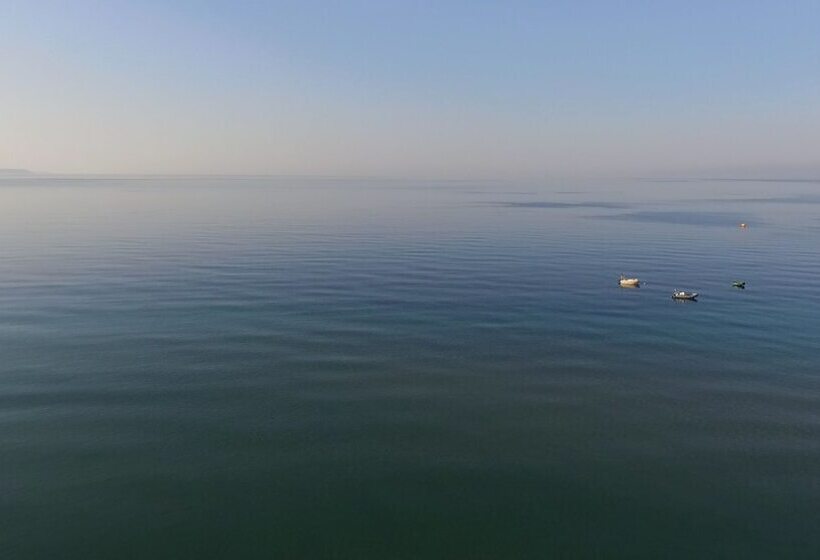 스탠다드 룸 바다 전망, Mavridis