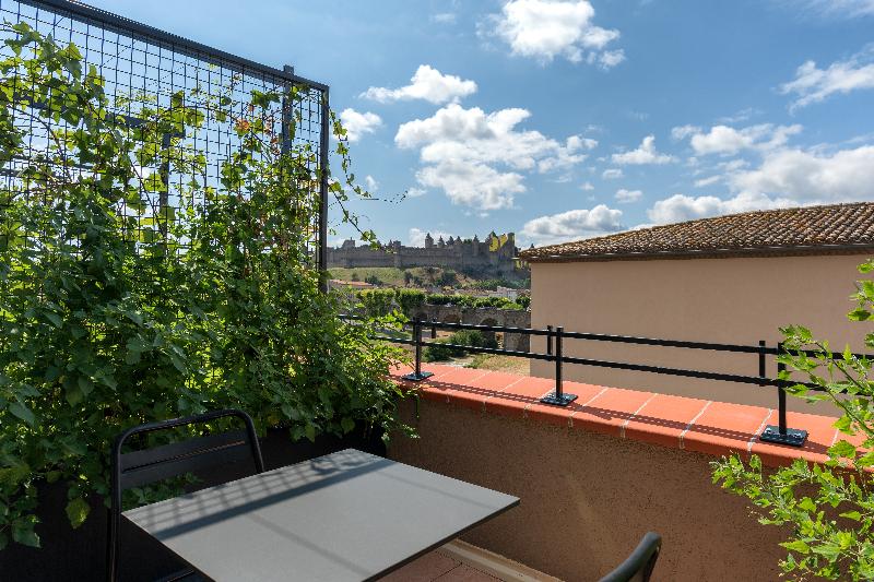 스탠다드 트리플 룸, Mavridis