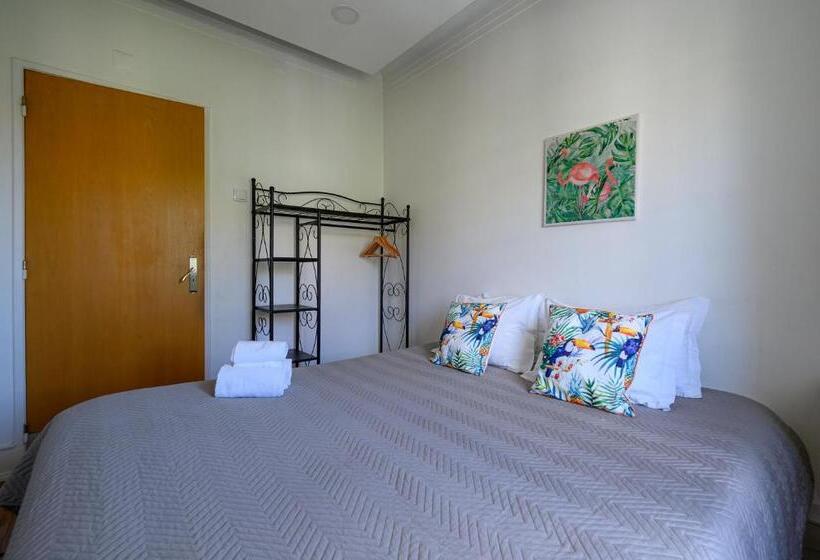 اتاق استاندارد, Terrace Lisbon Hostel