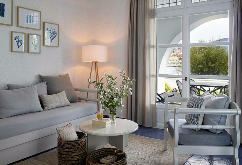 آپارتمان 1 خوابه, Nikis Village