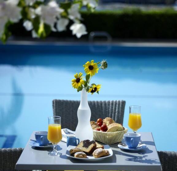 آپارتمان 1 خوابه همکف, Nikis Village