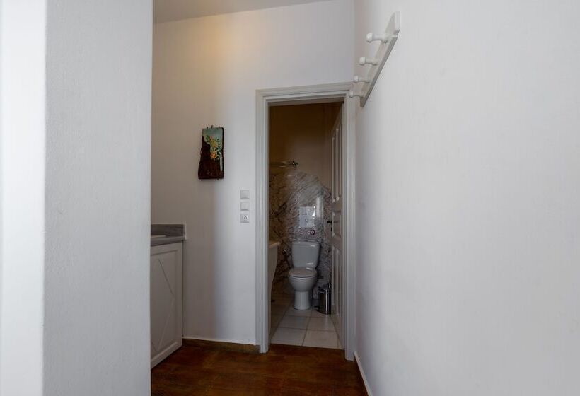 ビュー有りのスタンダードワンルーム, Smaro Studios