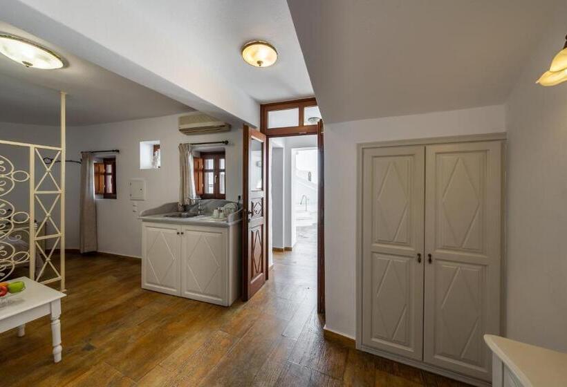 スタンダードスタジオ, Smaro Studios