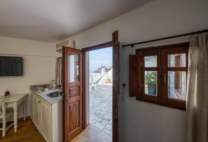 スタンダードスタジオ, Smaro Studios