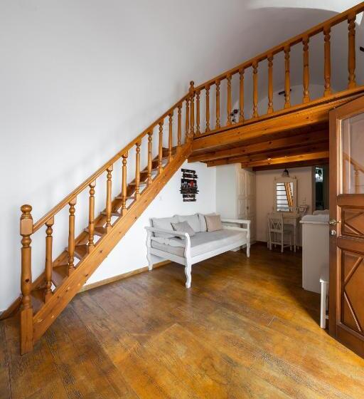 ビュー有りのスタンダードワンルーム, Smaro Studios