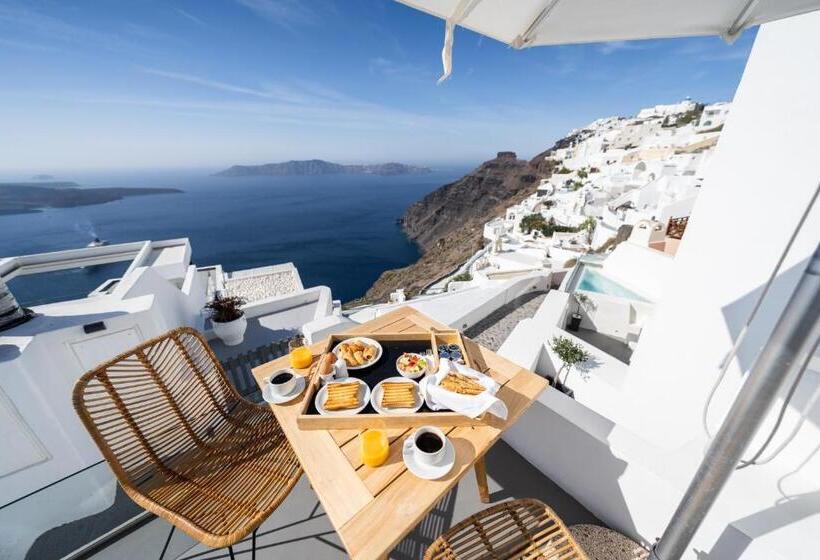 デラックススイート, Smaro Studios