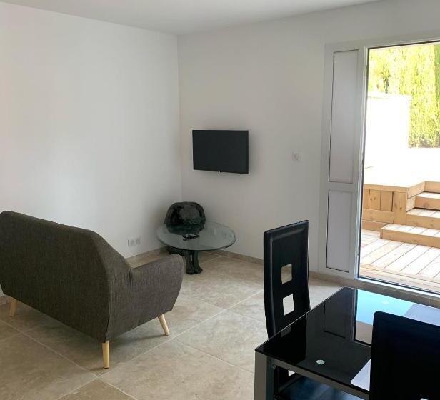 דירת חדר עם טרסה, Carpe Diem Paradise