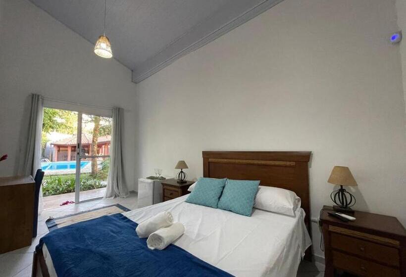 سوییت اجرایی, Santa Hospedaria Beach