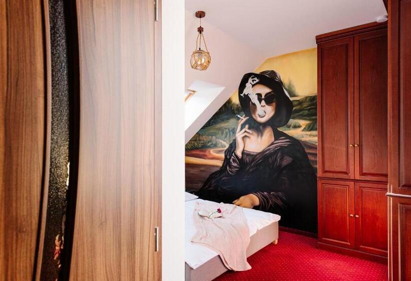اتاق استاندارد, Petra Inn Apartments In Historical Palace Bratislava