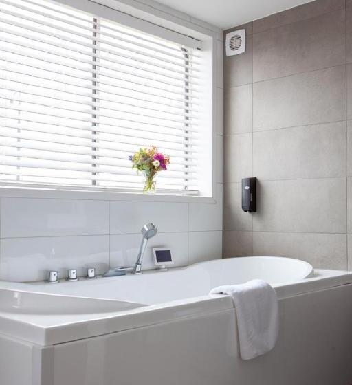 リバービュースタンダードルーム, Aan Dek Druten