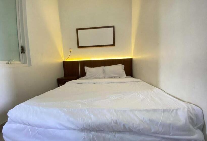 スーペリアールーム, Ana Inn Ambarawa Mitra Reddoorz