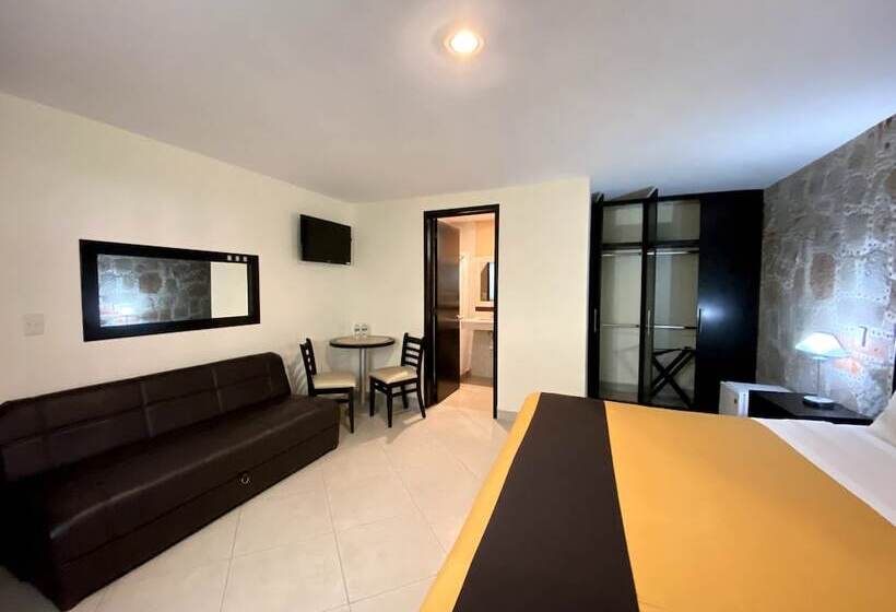 غرفة قياسية, Escala Puebla Centro