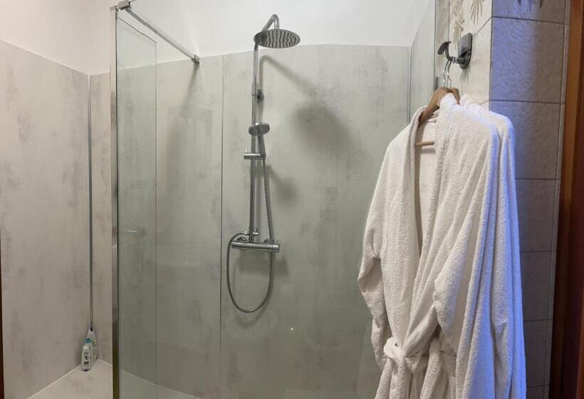 غرفة قياسية, Villa Dei Cedri