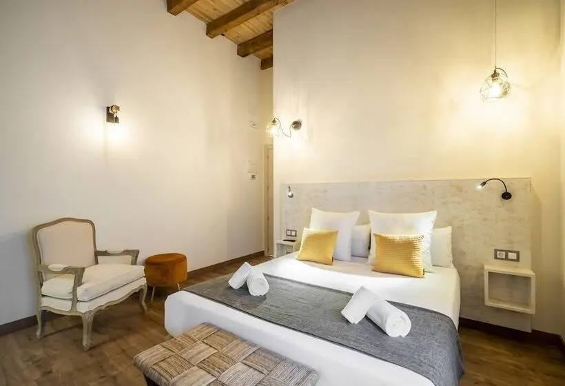 اتاق سوپریور, Dobo Azacanes Hostal