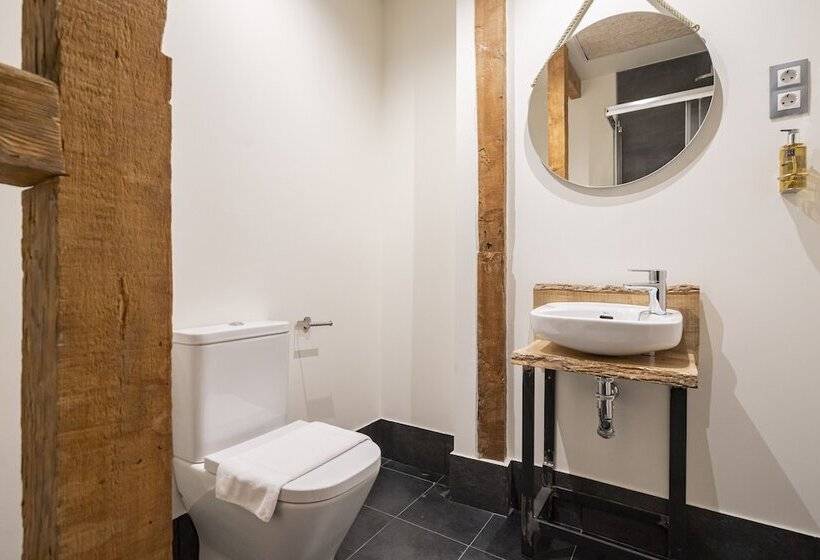 اتاق سوپریور, Dobo Azacanes Hostal