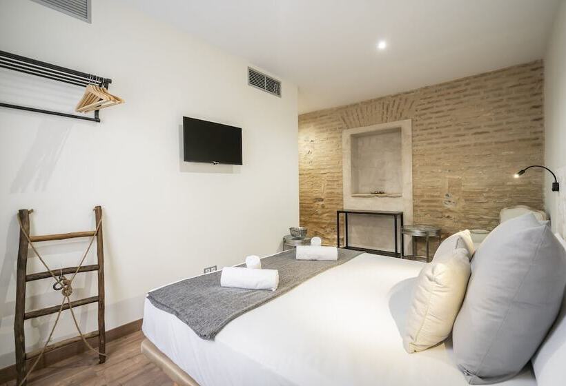 اتاق سوپریور, Dobo Azacanes Hostal