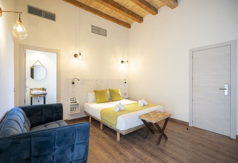 اتاق لوکس با بالکن, Azacanes Hostal Boutique Toledo