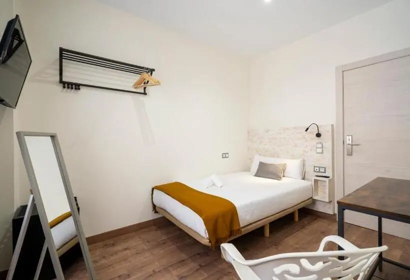 اتاق استاندارد یک نفره, Dobo Azacanes Hostal