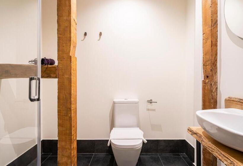 اتاق سوپریور, Dobo Azacanes Hostal