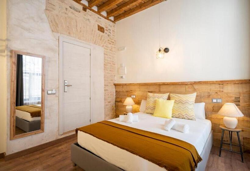 اتاق سوپریور, Dobo Azacanes Hostal