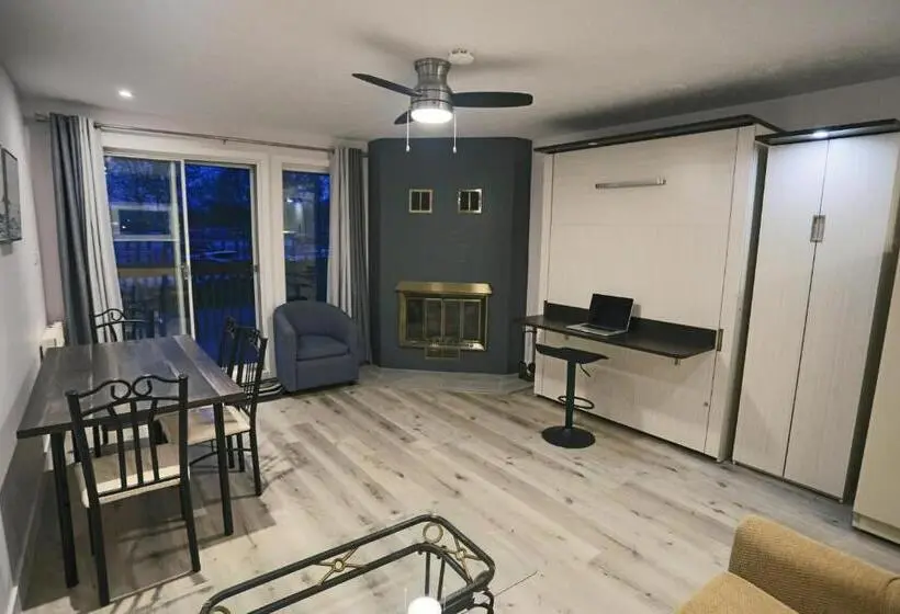バルコニー付きスタンダードステューディオ, Magog Waterfront Studio 106