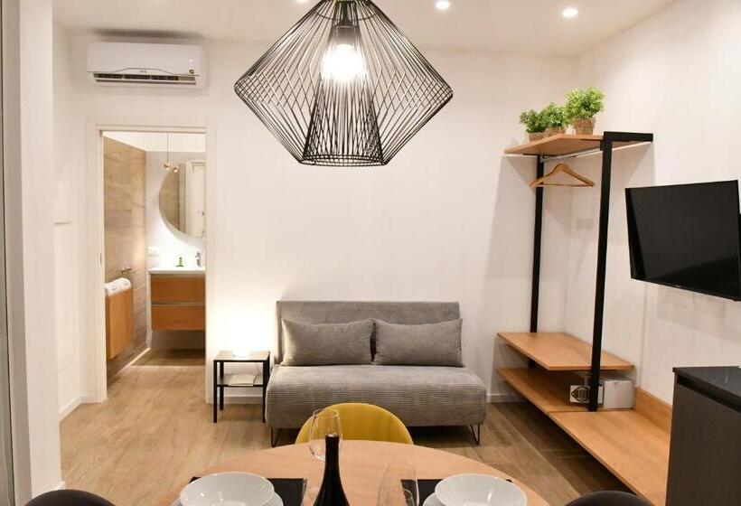 コンフォートトリプルルーム, Nu House Rooms & Apartments