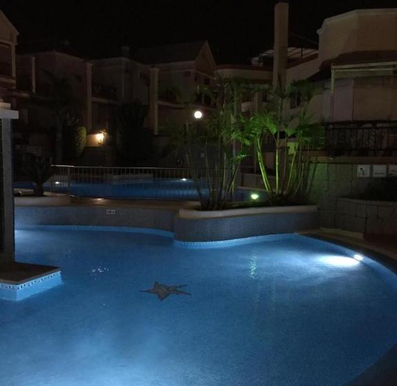 带1个卧室带泳池的公寓, Apartament Yucca Fanabe