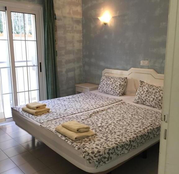 带1个卧室带泳池的公寓, Apartament Yucca Fanabe