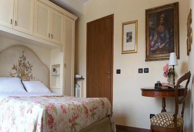 Номер Стандарт с Балконом, La Tana Del Tasso Ventimiglia