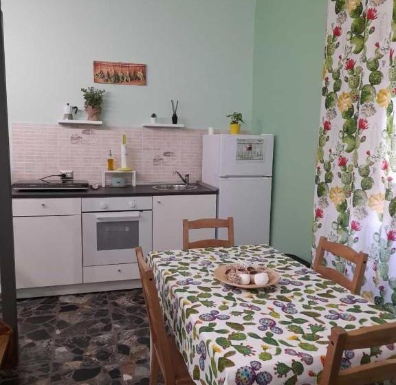 家庭工作室, I Vacanzieri