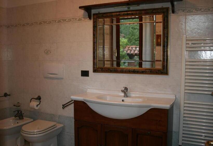 Семейный Номер, La Robinera