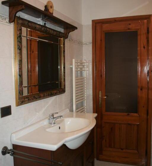 غرفة عائلية, La Robinera