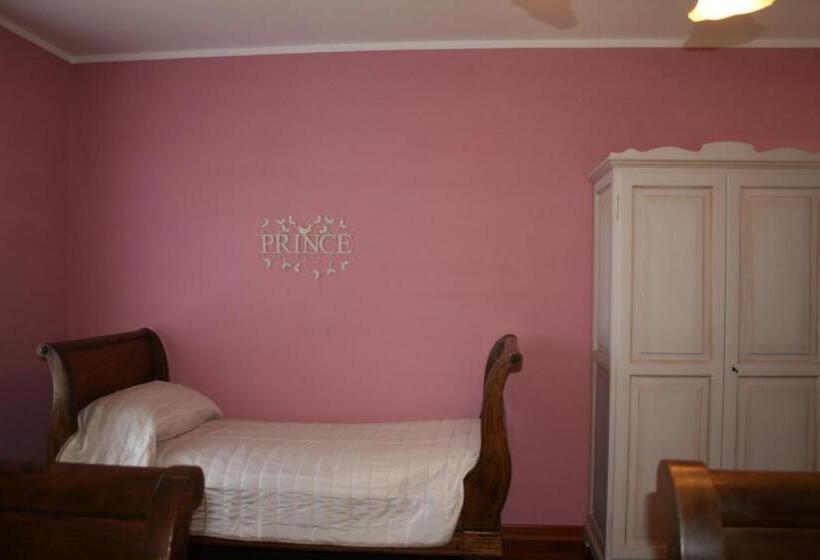 Семейный Номер, La Robinera