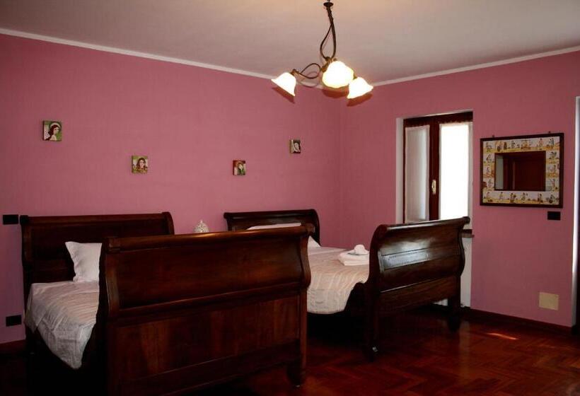 Семейный Номер, La Robinera