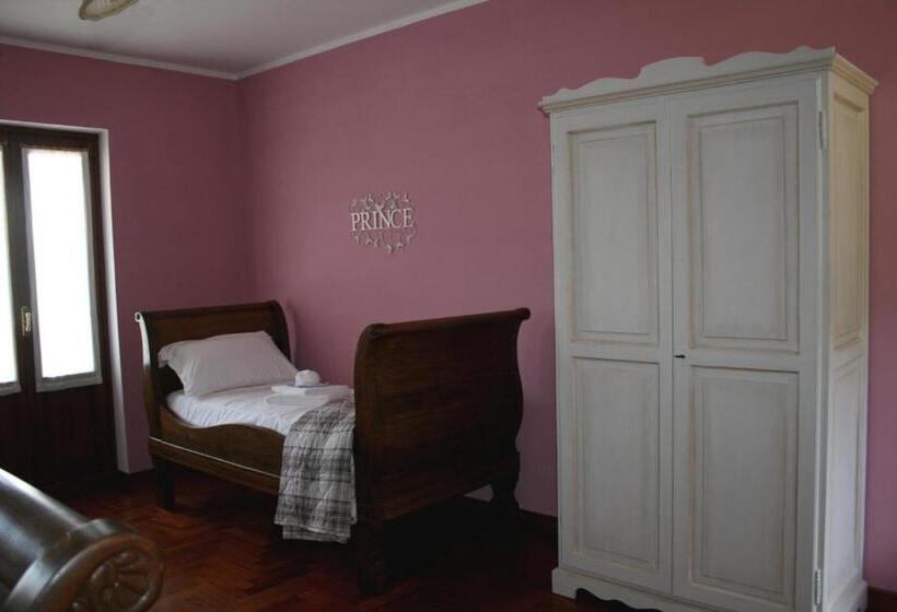 Семейный Номер, La Robinera