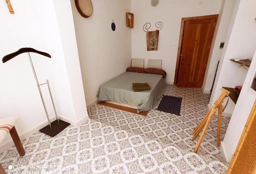 اتاق استاندارد با تراس, Dhara House Malta