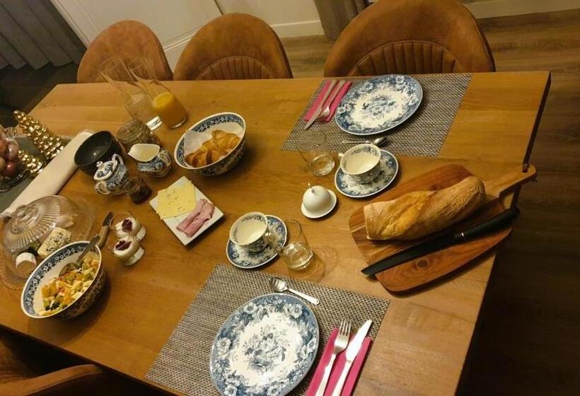 Номер Стандарт Вид на Сад, Les Quintanes