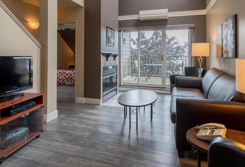 ２ベッドルームアパートメント, Condo Climatisé Près Du Mont Sainte Anne Avec Parc Aquatique, Piscine, Spa, Gym, Arcades Et Billard