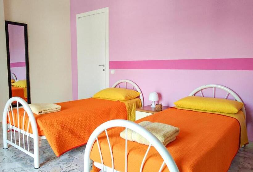 اتاق استاندارد با سرویس بهداشتی مشترک, Casa Bignardi   Affitti Brevi Italia