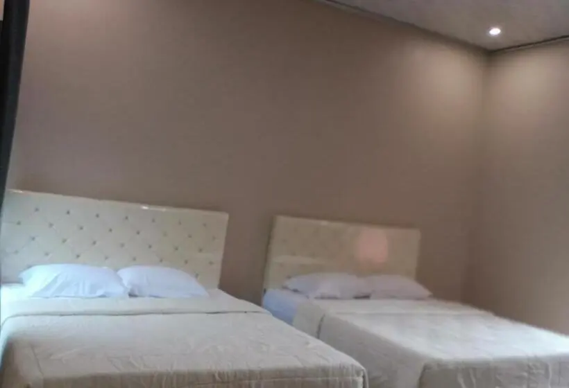 Hegyre Néző Standard Szoba, Villa Pringgitan
