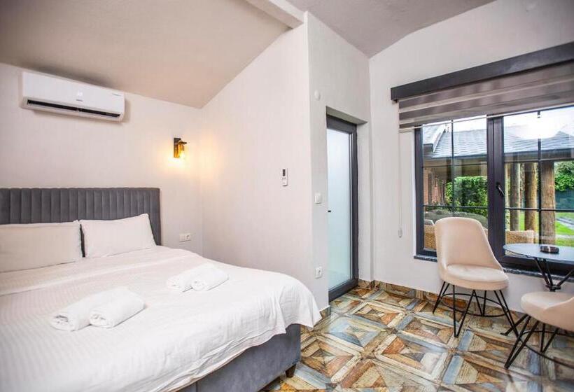 سوییت خانوادگی, Sapancaminihouse