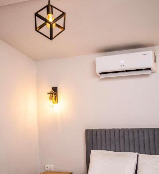 سوییت خانوادگی, Sapancaminihouse