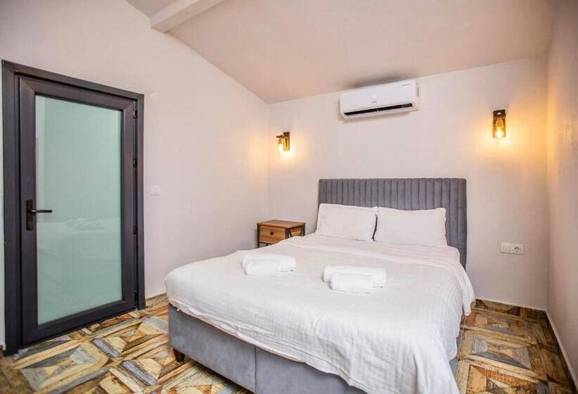 سوییت خانوادگی, Sapancaminihouse