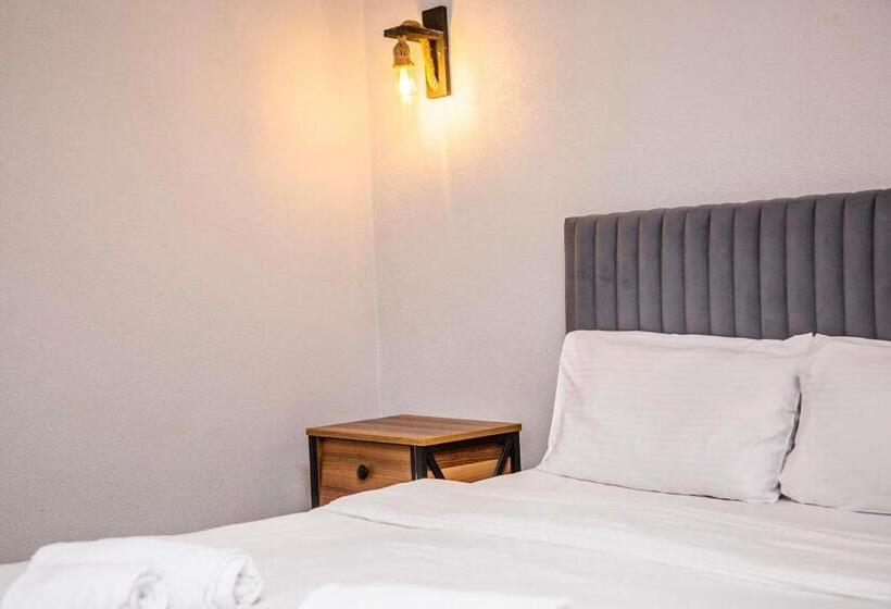 سوییت خانوادگی, Sapancaminihouse