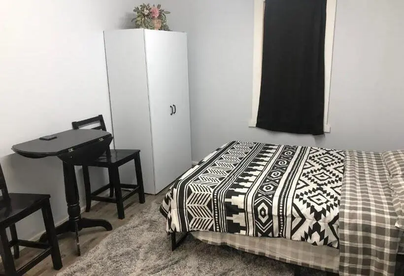 スタンダードルーム, Copperville B & B