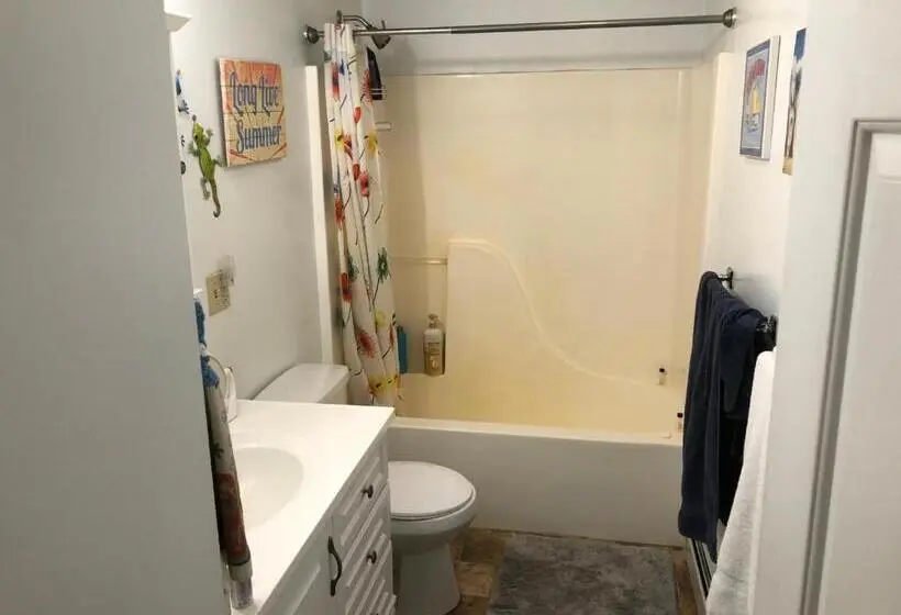 エコノミールーム, Copperville B & B